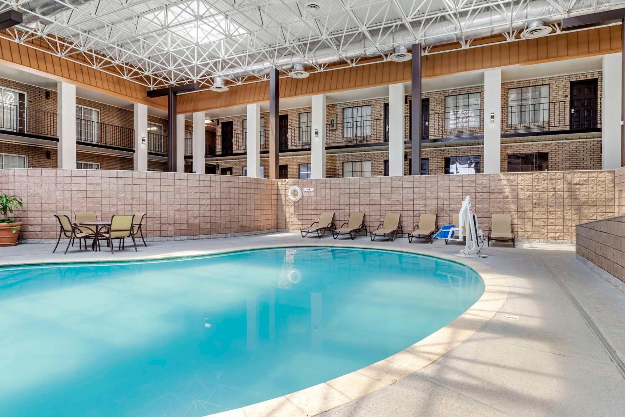 Best Western Of Alexandria Inn & Suites & Conference Center Exteriör bild