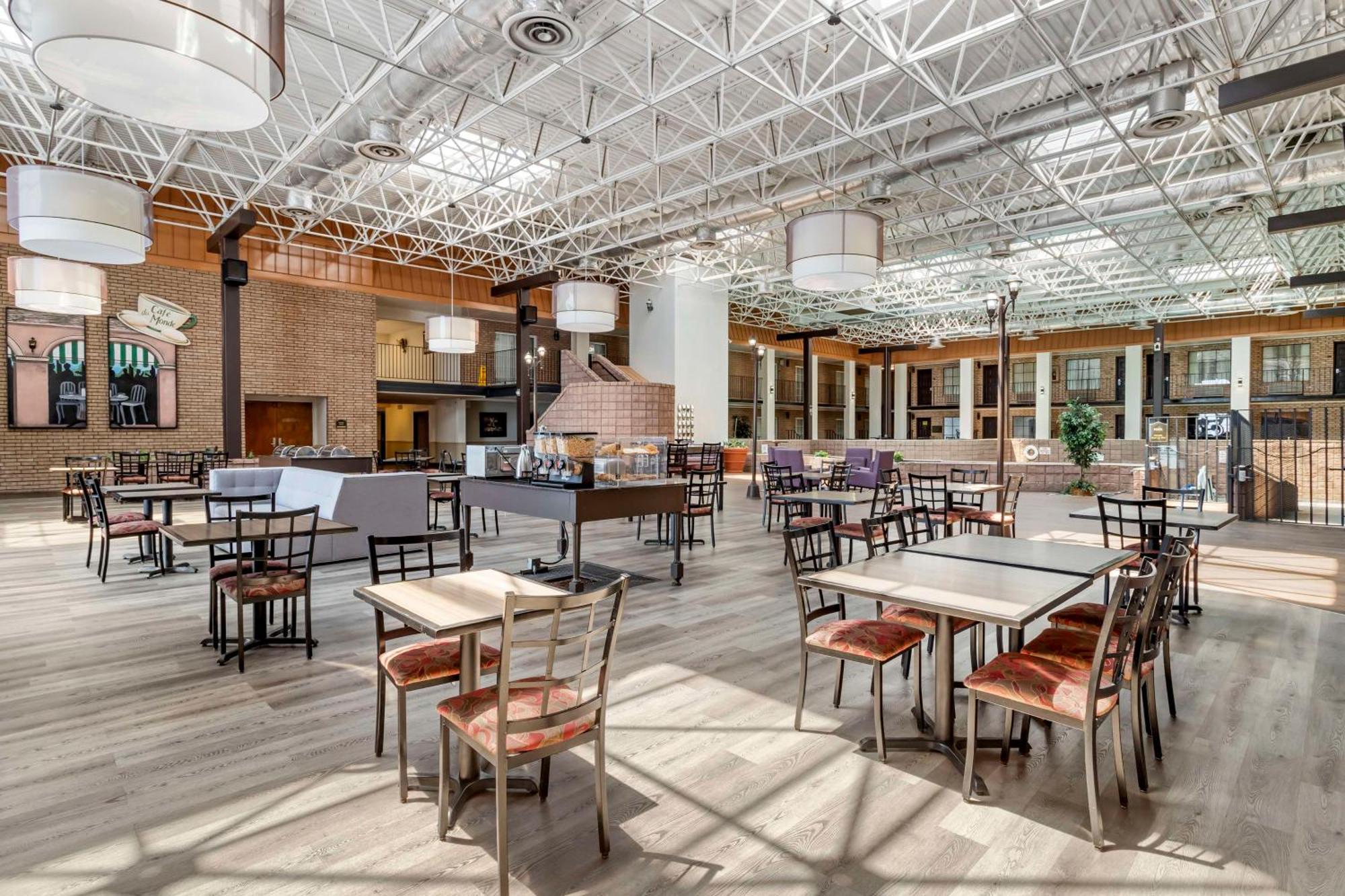 Best Western Of Alexandria Inn & Suites & Conference Center Exteriör bild