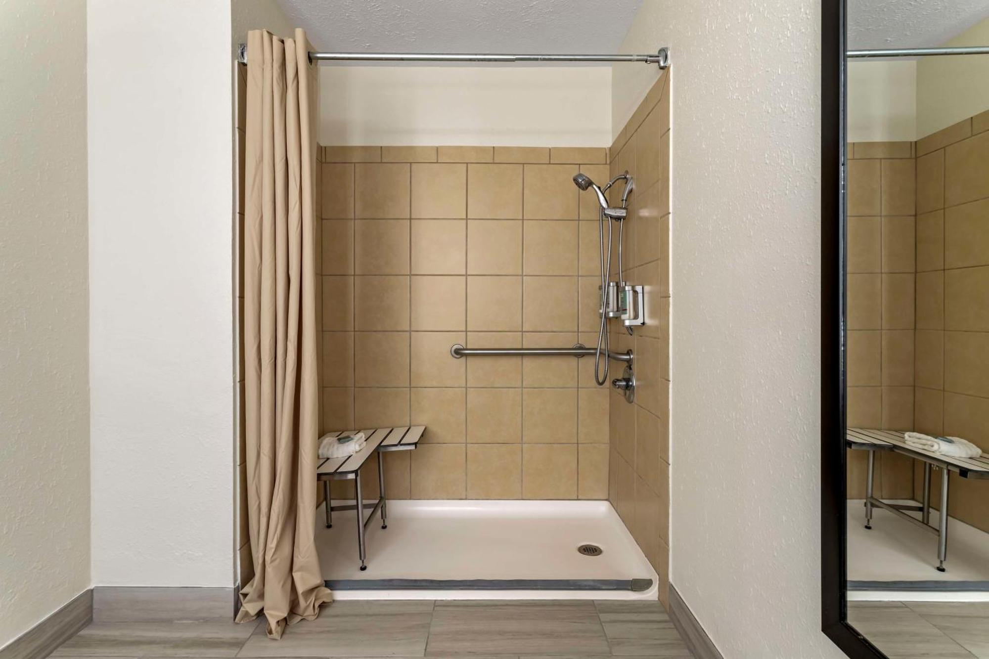 Best Western Of Alexandria Inn & Suites & Conference Center Exteriör bild