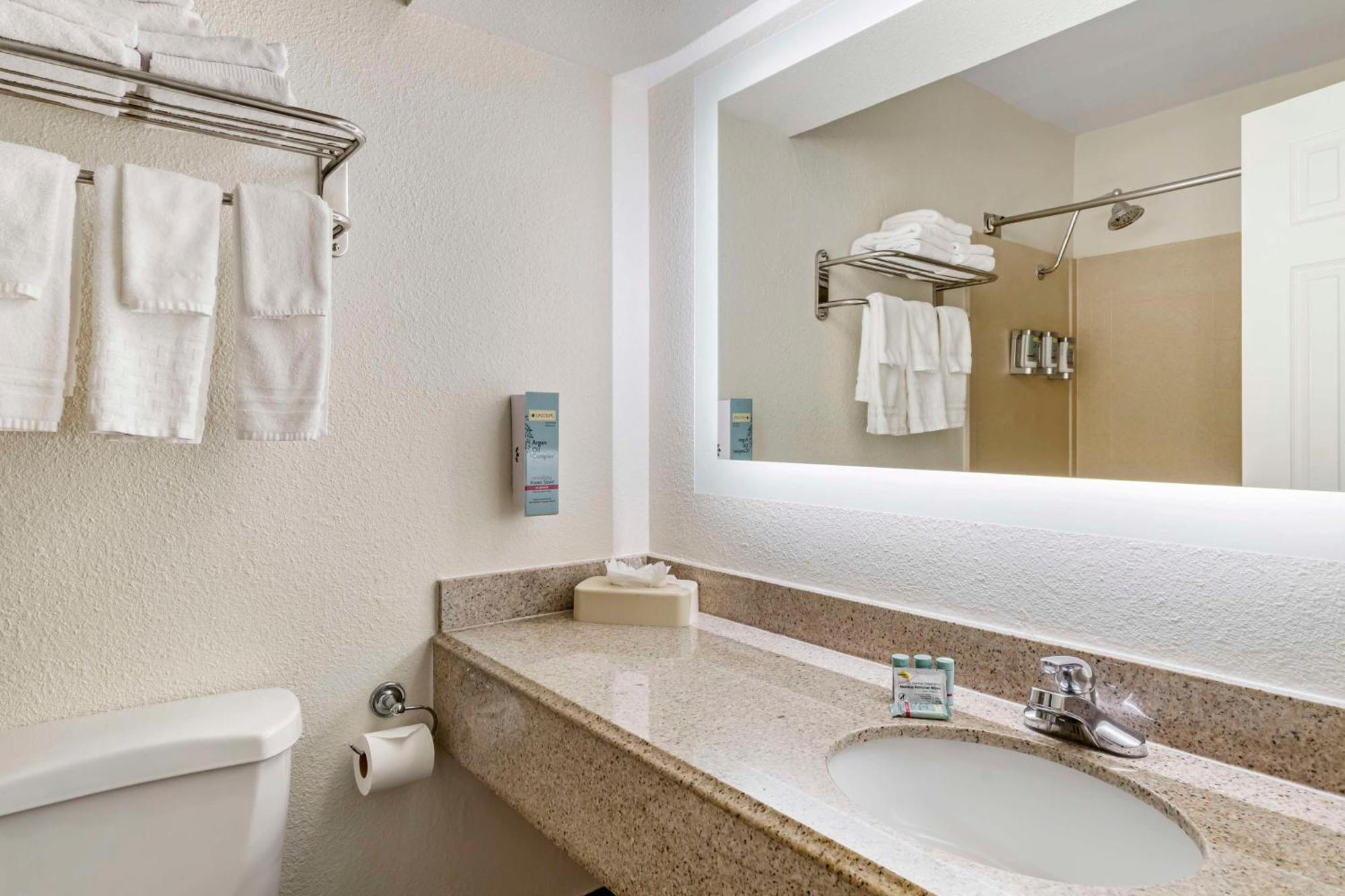 Best Western Of Alexandria Inn & Suites & Conference Center Exteriör bild