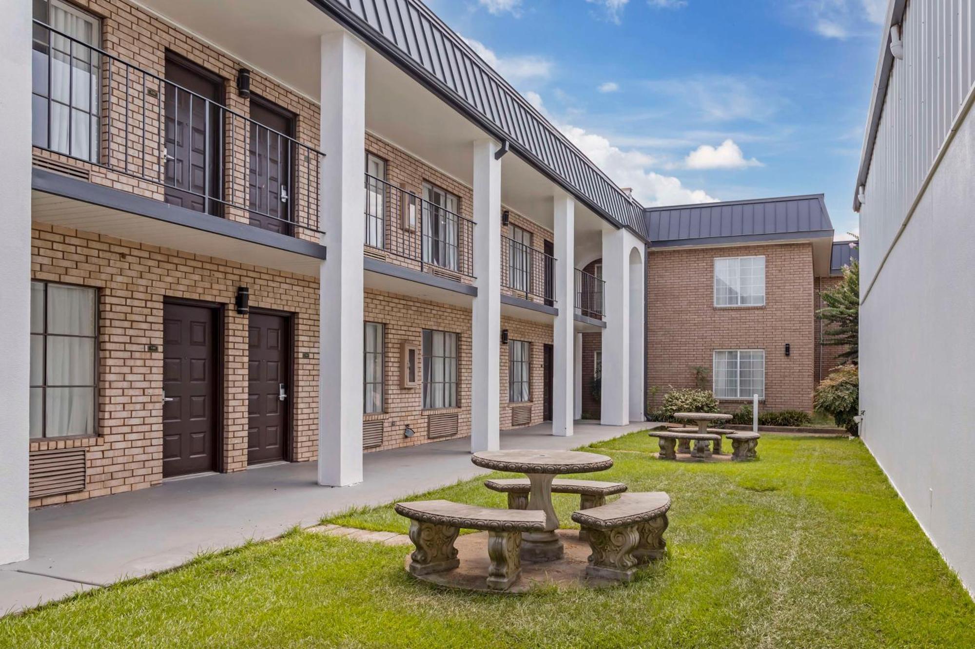 Best Western Of Alexandria Inn & Suites & Conference Center Exteriör bild